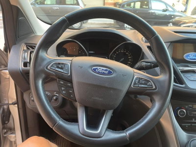 Ford Kuga 2.0 TDCI 120 CV S&S 2WD Powershift Titanium (16)