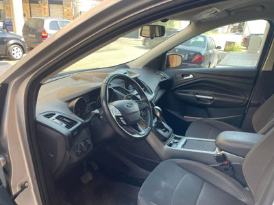 Ford Kuga 2.0 TDCI 120 CV S&S 2WD Powershift Titanium (18)