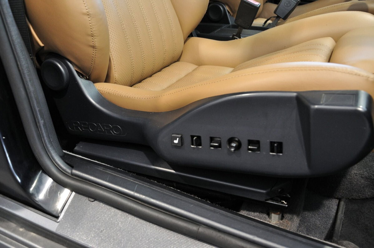 Alfa Romeo 164 3.0i V6 24V cat Q4 (14)