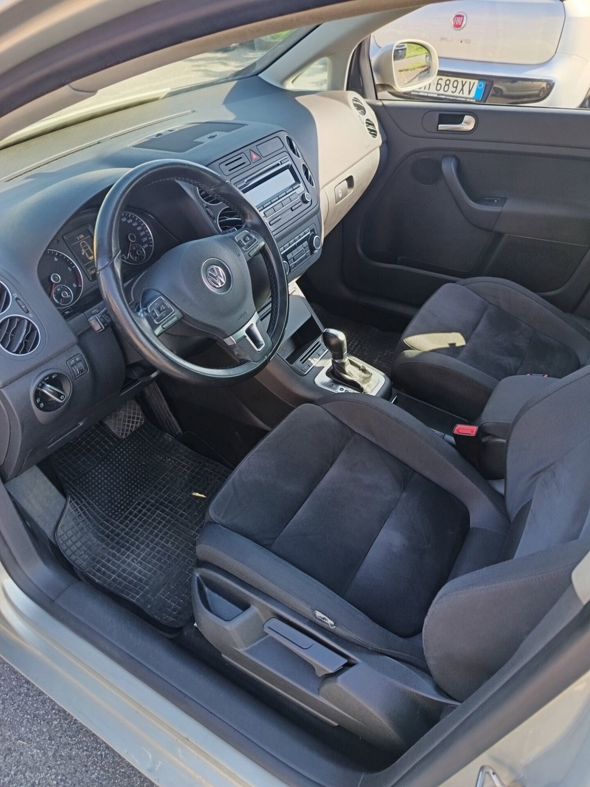 Volkswagen Golf 2.0 TDI 140CV DPF 4m. 5p. Comfort. (8)