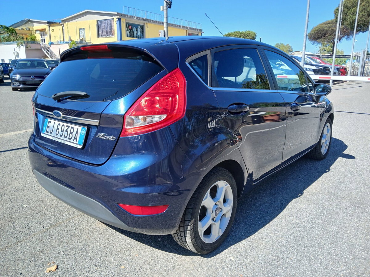 Ford Fiesta 1.2 60CV 5p. Tit. (5)