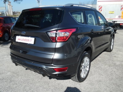 Ford Kuga 1.5 TDCI 120 CV S&S 2WD Titanium Business (7)
