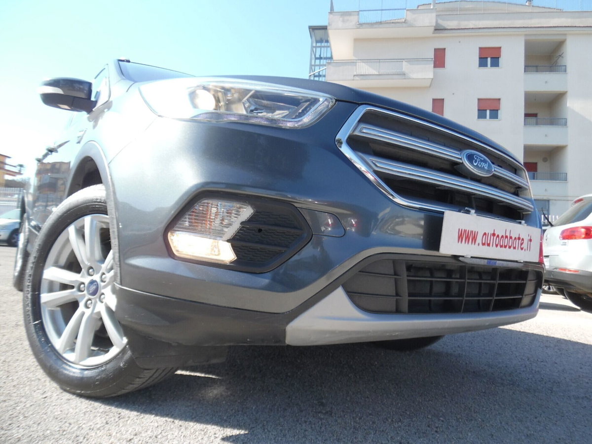 Ford Kuga 1.5 TDCI 120 CV S&S 2WD Titanium Business (9)