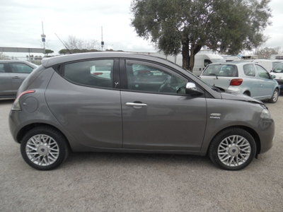 Lancia Ypsilon 1.3 MJT 16V 95 CV 5 porte S&S Gold (8)