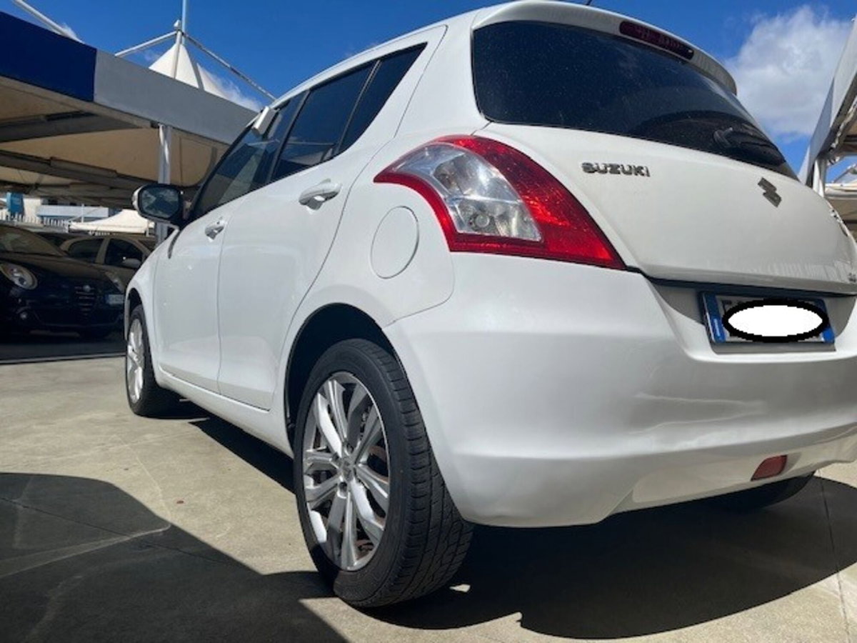 Suzuki Swift 1.2 VVT 4WD 5 porte B-Top (3)