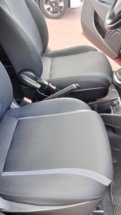 Lancia Ypsilon 1.2 69 CV 5 porte GPL Ecochic Silver (11)