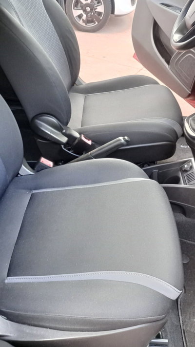 Lancia Ypsilon 1.2 69 CV 5 porte GPL Ecochic Silver (12)