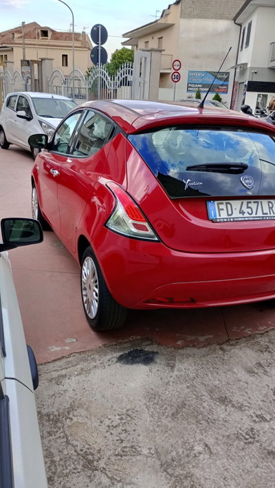 Lancia Ypsilon 1.2 69 CV 5 porte GPL Ecochic Silver (5)