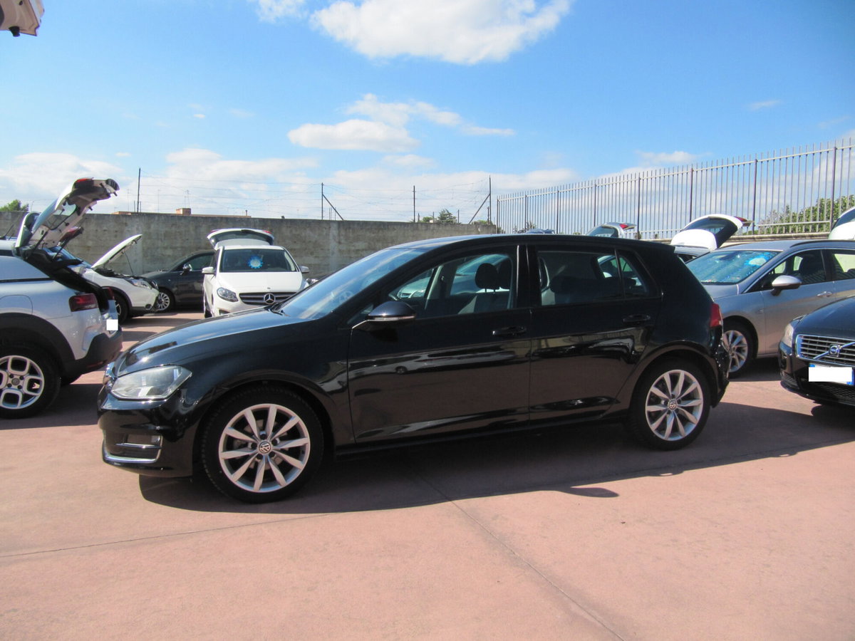 Volkswagen Golf 1.6 TDI 5p. Highline BlueMotion Technology (2)