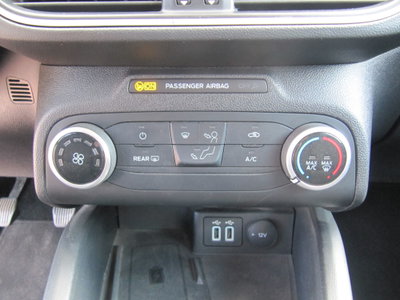 Ford Focus Station Wagon 1.5 EcoBlue 95 CV SW Business (12)