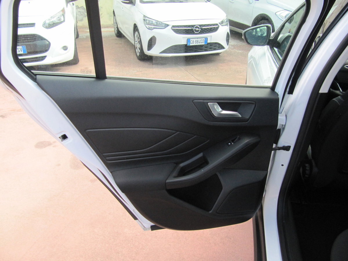 Ford Focus Station Wagon 1.5 EcoBlue 95 CV SW Business (20)