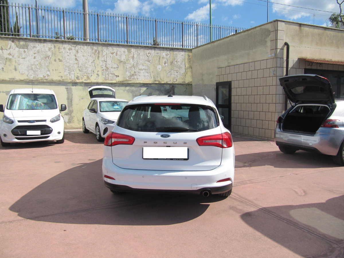 Ford Focus Station Wagon 1.5 EcoBlue 95 CV SW Business (4)