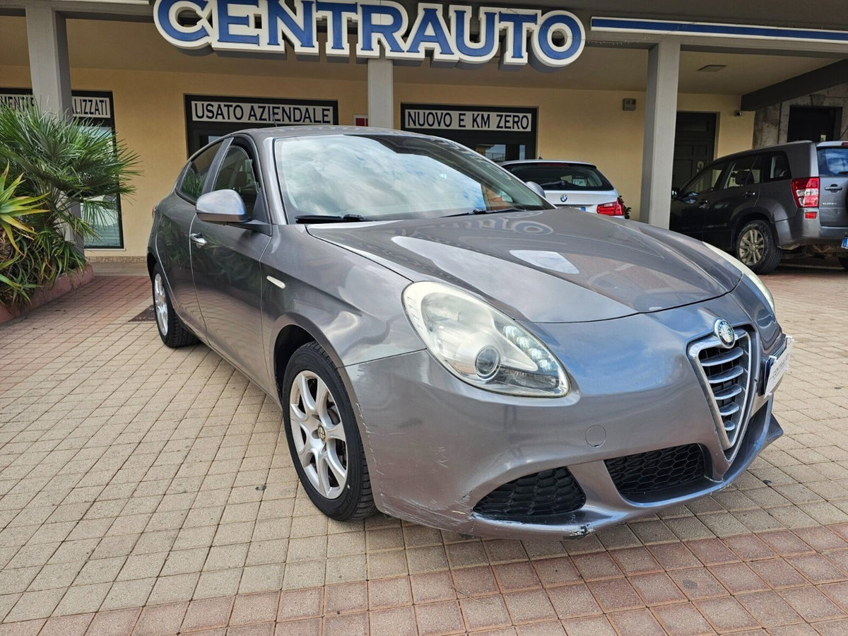 Alfa Romeo Giulietta 2.0 JTDm-2 Distinctive 170cv (3)