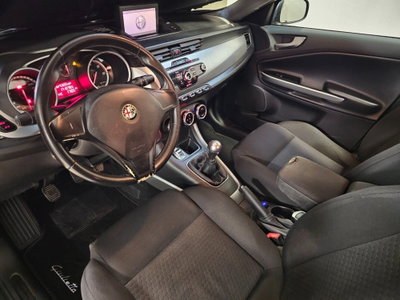 Alfa Romeo Giulietta 2.0 JTDm-2 Distinctive 170cv (6)