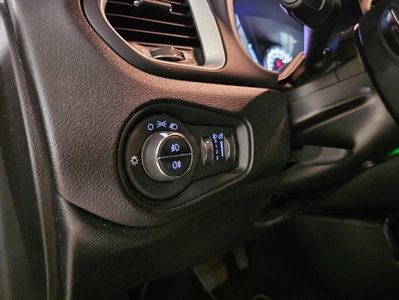 Jeep Renegade 1.6 Mjt DDCT 120 CV Longitude (13)