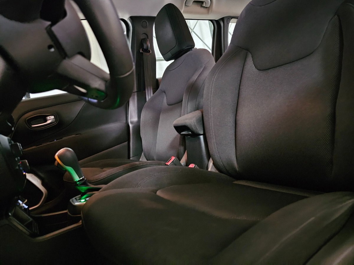 Jeep Renegade 1.6 Mjt DDCT 120 CV Longitude (9)