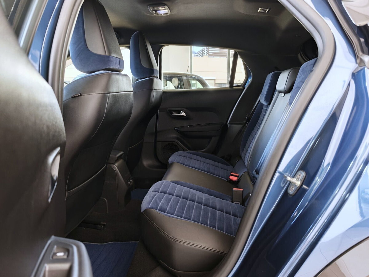 Lancia Ypsilon 1.2 mhev Edizione Cassina e-dct (17)
