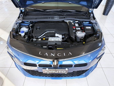 Lancia Ypsilon 1.2 mhev Edizione Cassina e-dct (19)