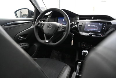Opel Corsa 1.2 Elegance (2)