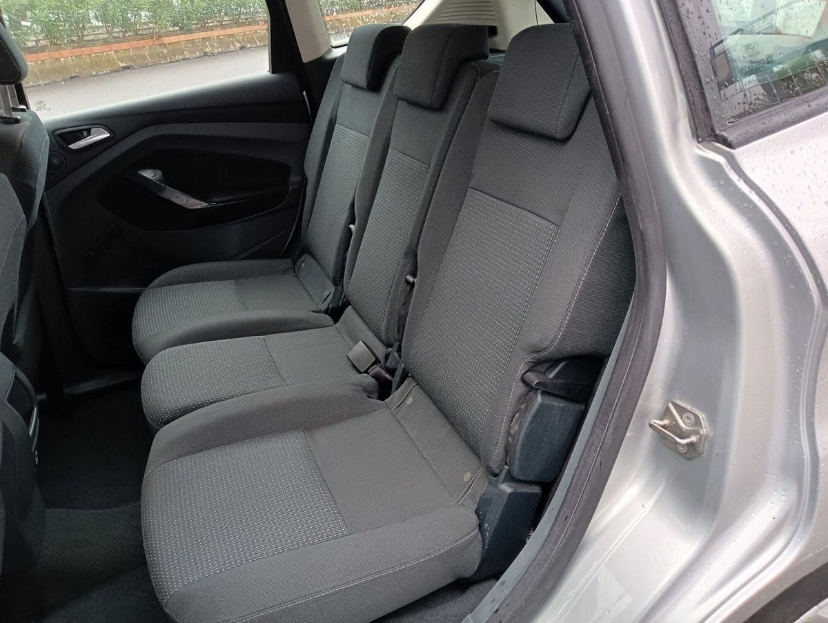 Ford C-Max 1.6 TDCi 115CV Plus (13)
