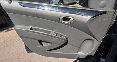 Chevrolet Spark 1.2 LT (16)