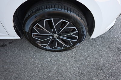 Skoda Kamiq 1.0 tsi Black Dots 95cv (10)