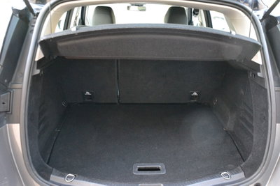 Renault Scenic E-Tech Electric 1.5 dCi 110CV Attractive (11)