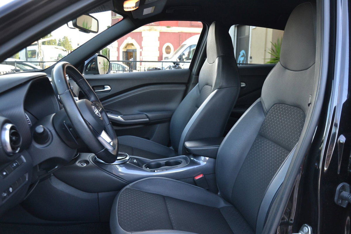 Nissan Juke 1.0 dig-t N-Connecta 114cv (17)