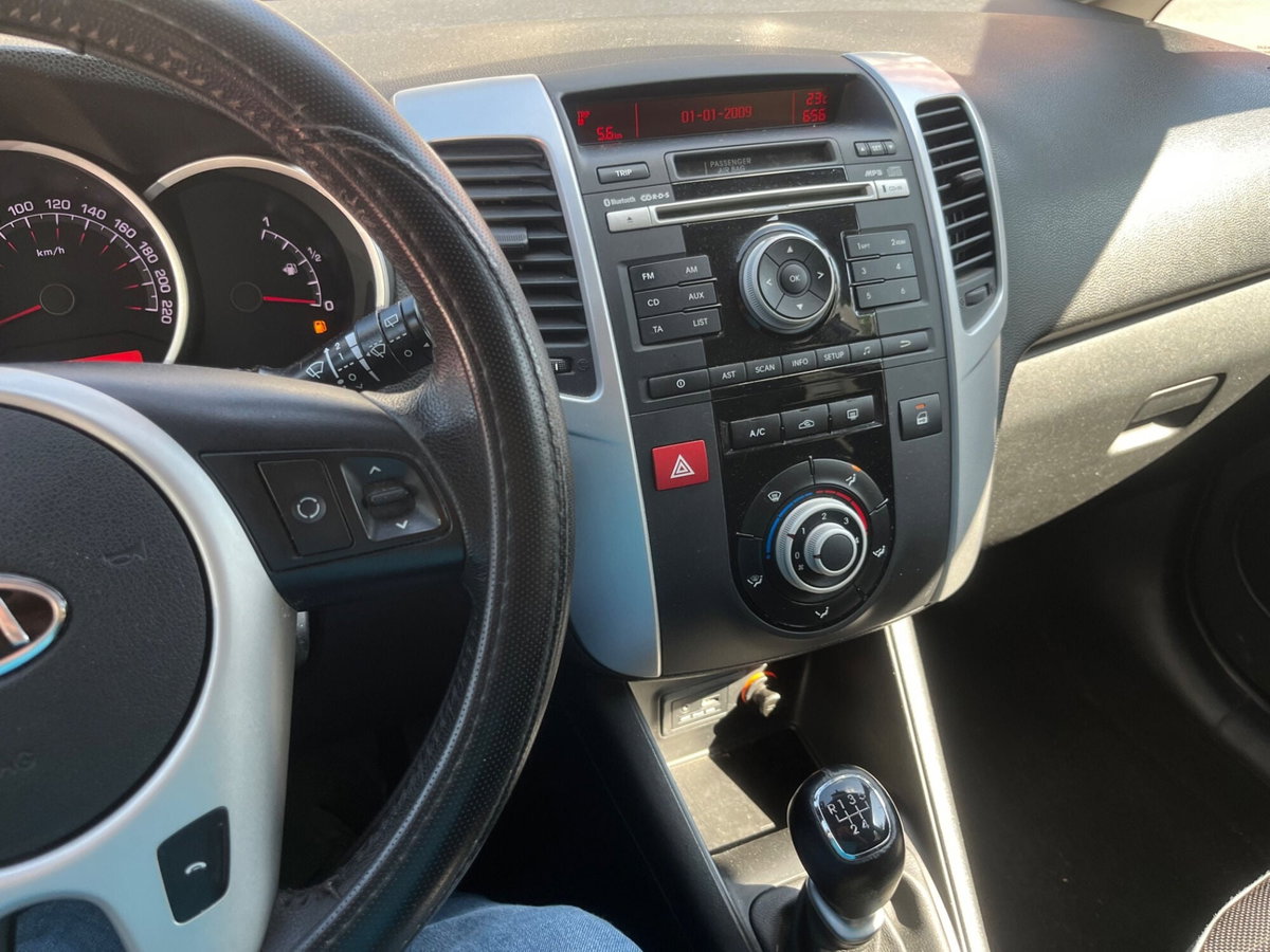 Kia Venga 1.4 CVVT LX Easy (10)