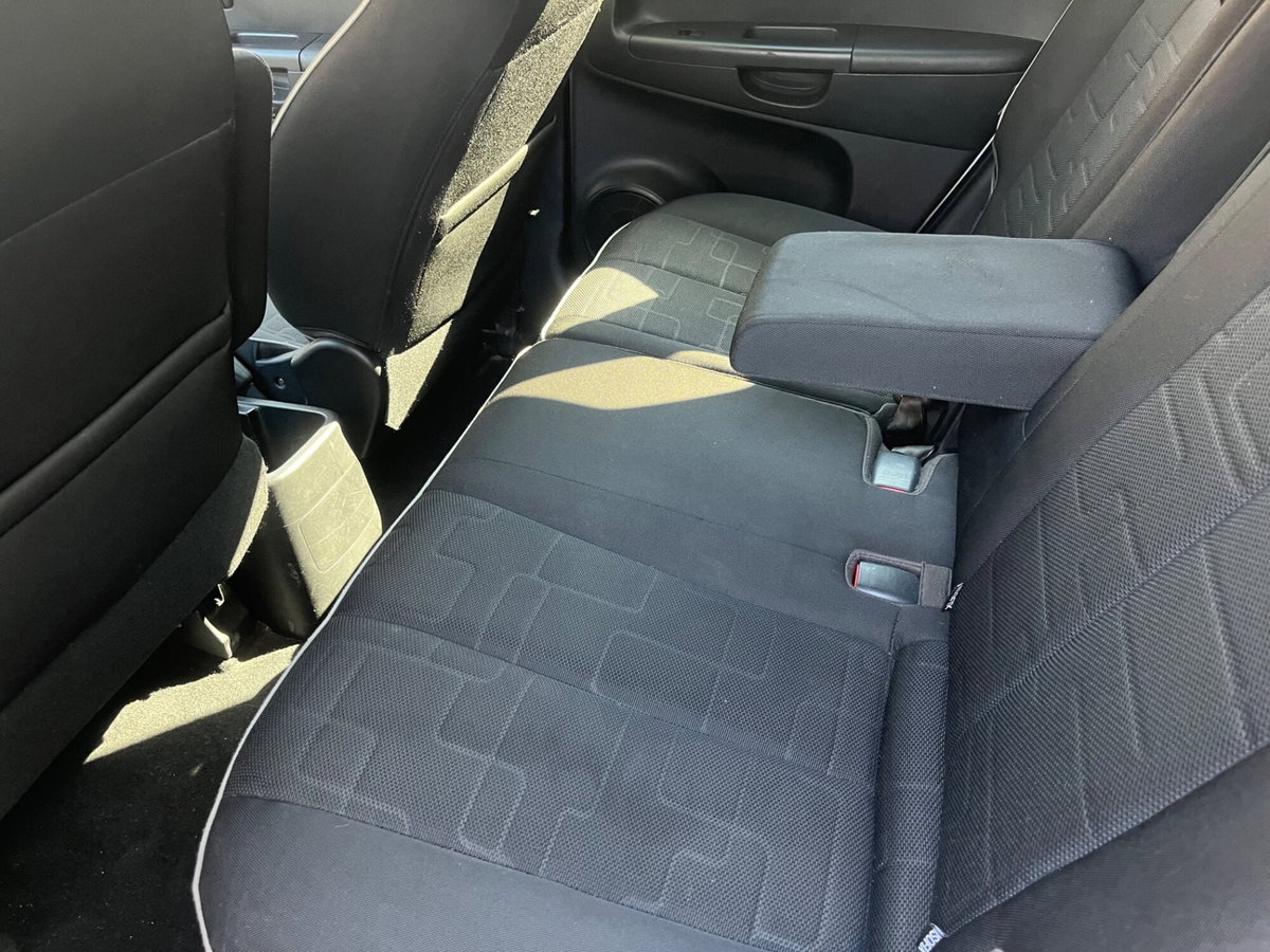 Kia Venga 1.4 CVVT LX Easy (8)