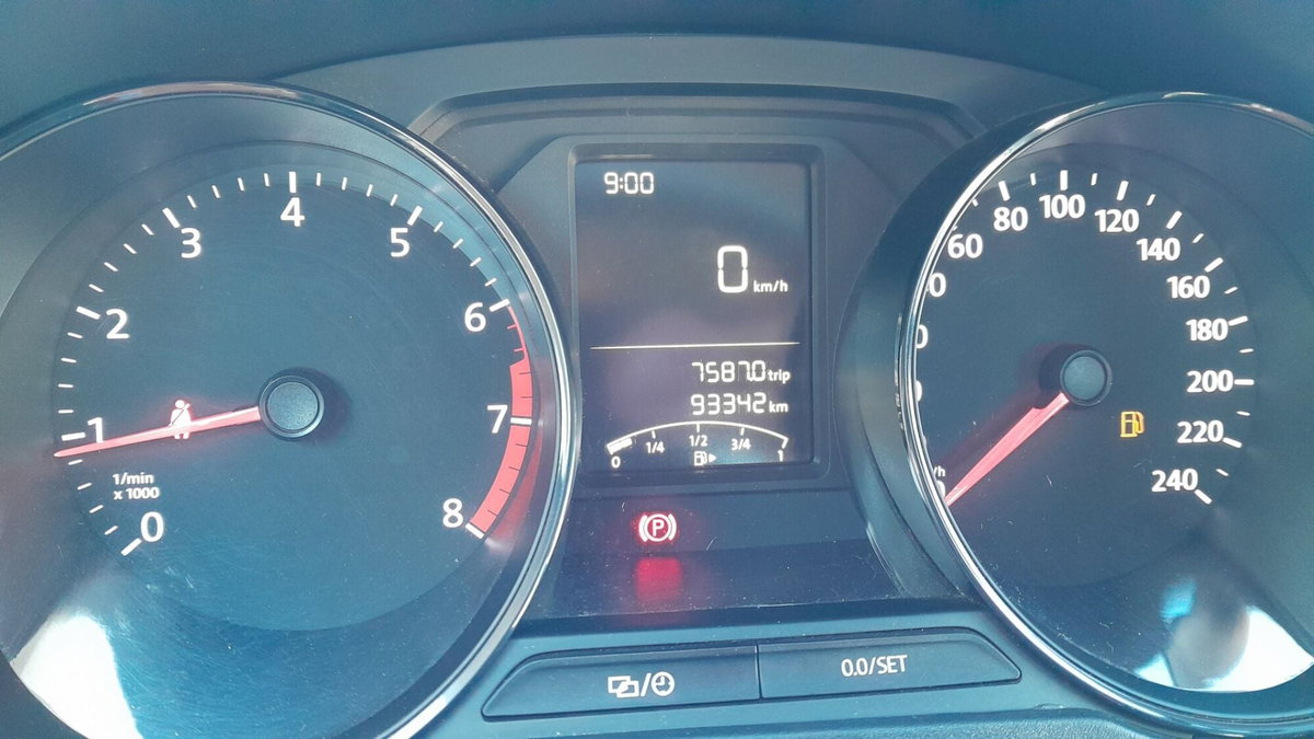 Volkswagen Polo 1.0 MPI 5p. Trendline (11)