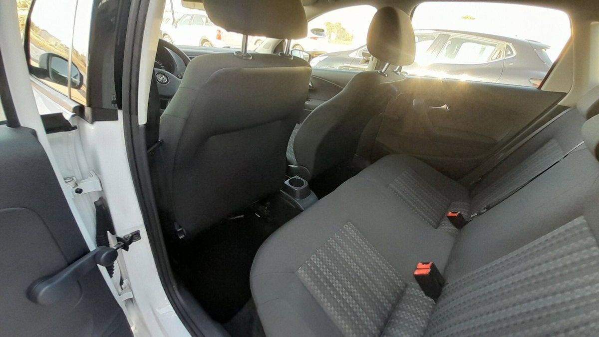 Volkswagen Polo 1.0 MPI 5p. Trendline (14)