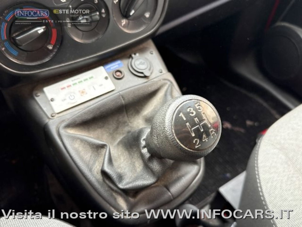 Fiat Fiorino 1.3 MJT 95CV Combinato (11)