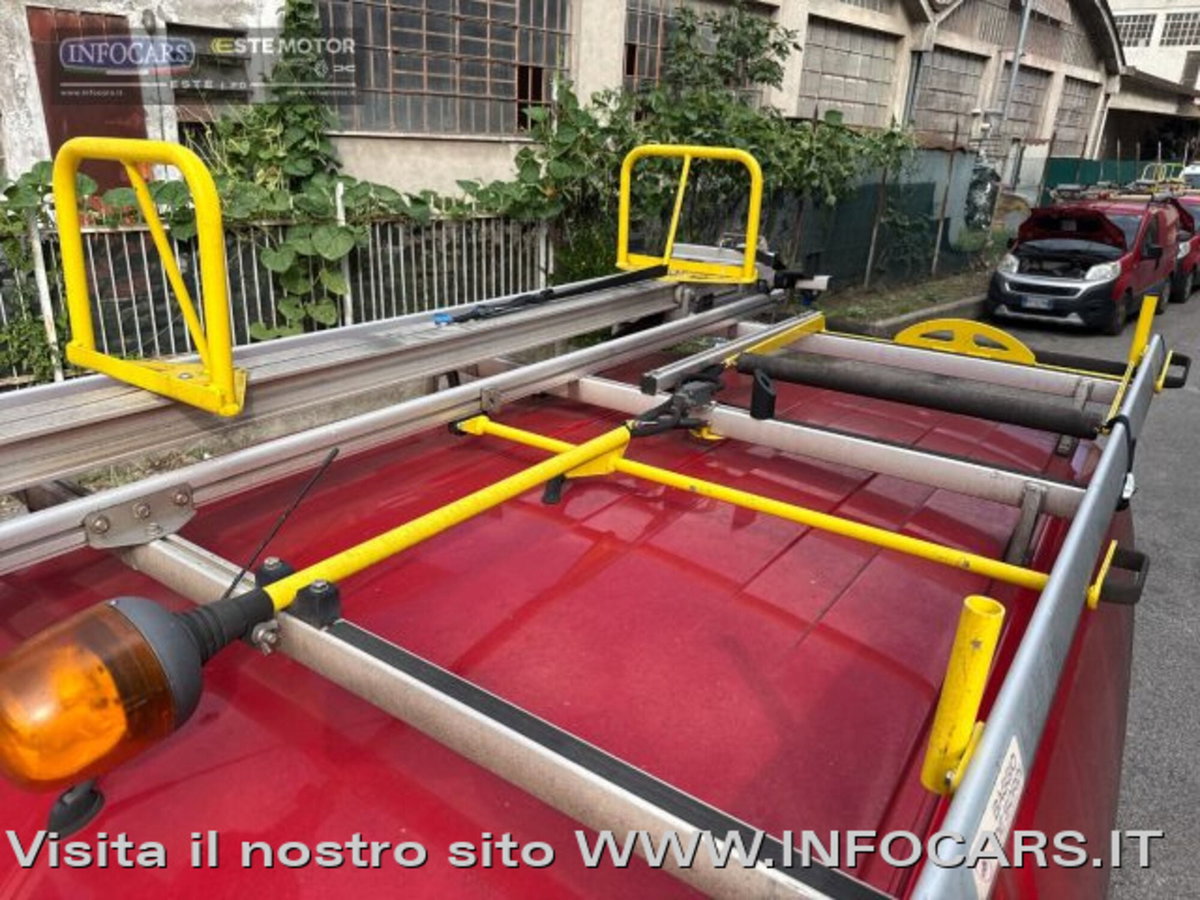Fiat Fiorino 1.3 MJT 95CV Combinato (12)