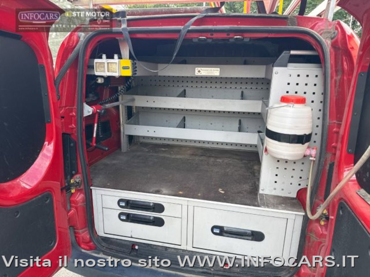 Fiat Fiorino 1.3 MJT 95CV Combinato (14)