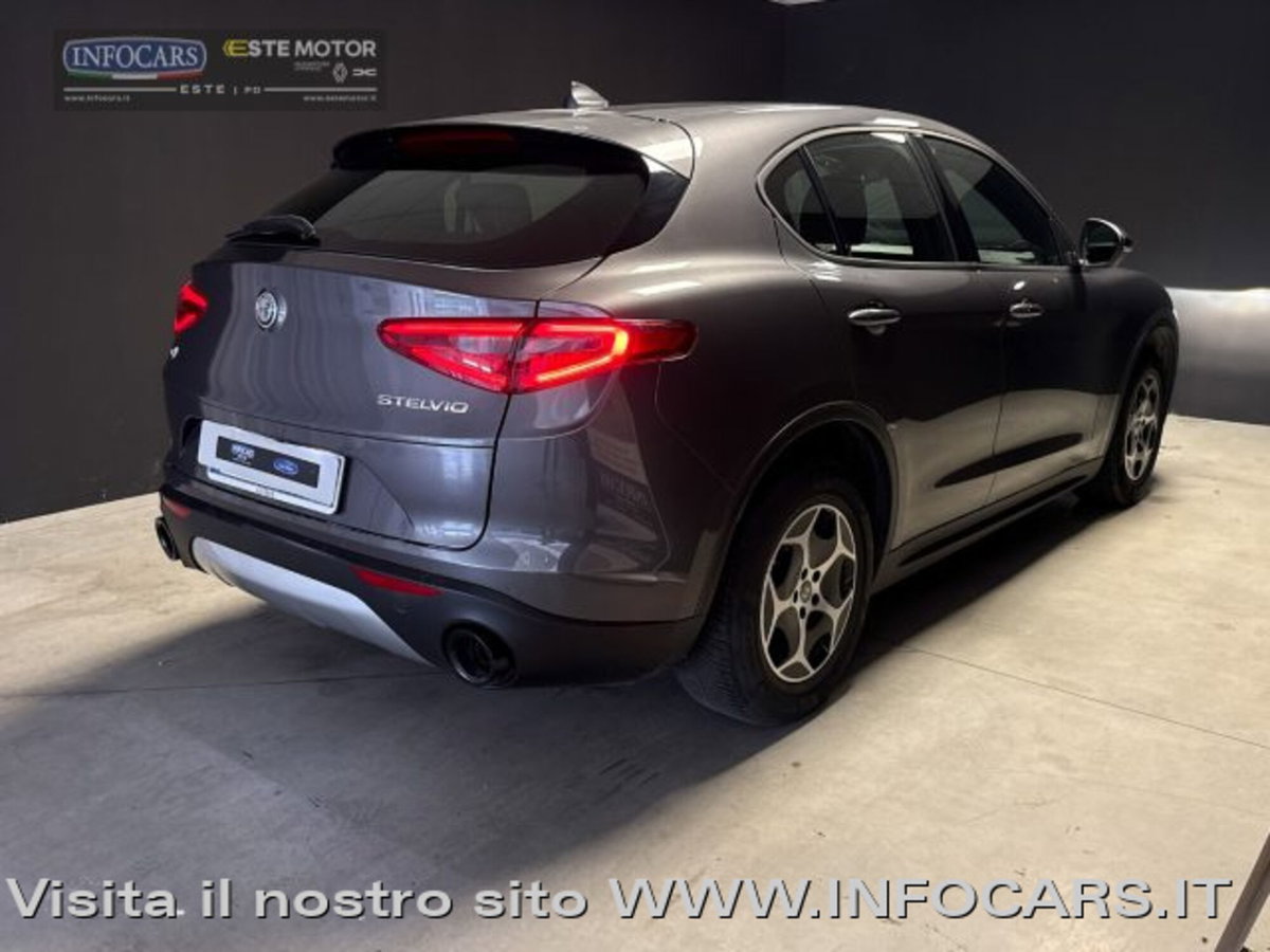 Alfa Romeo Stelvio Stelvio 2.2 Turbodiesel 190 CV AT8 Q4 Super Business (4)