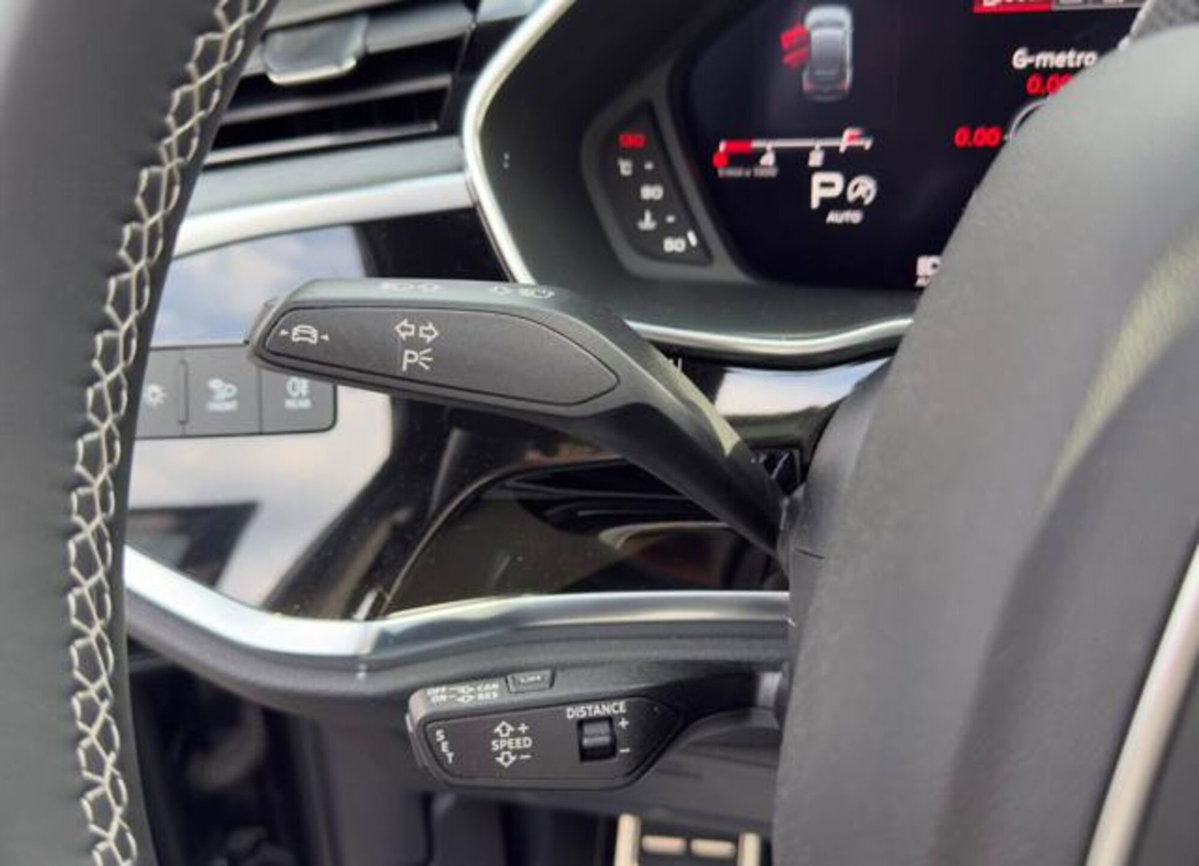 Audi Q3 Sportback 35 TDI quattro S tronic S line edition (15)