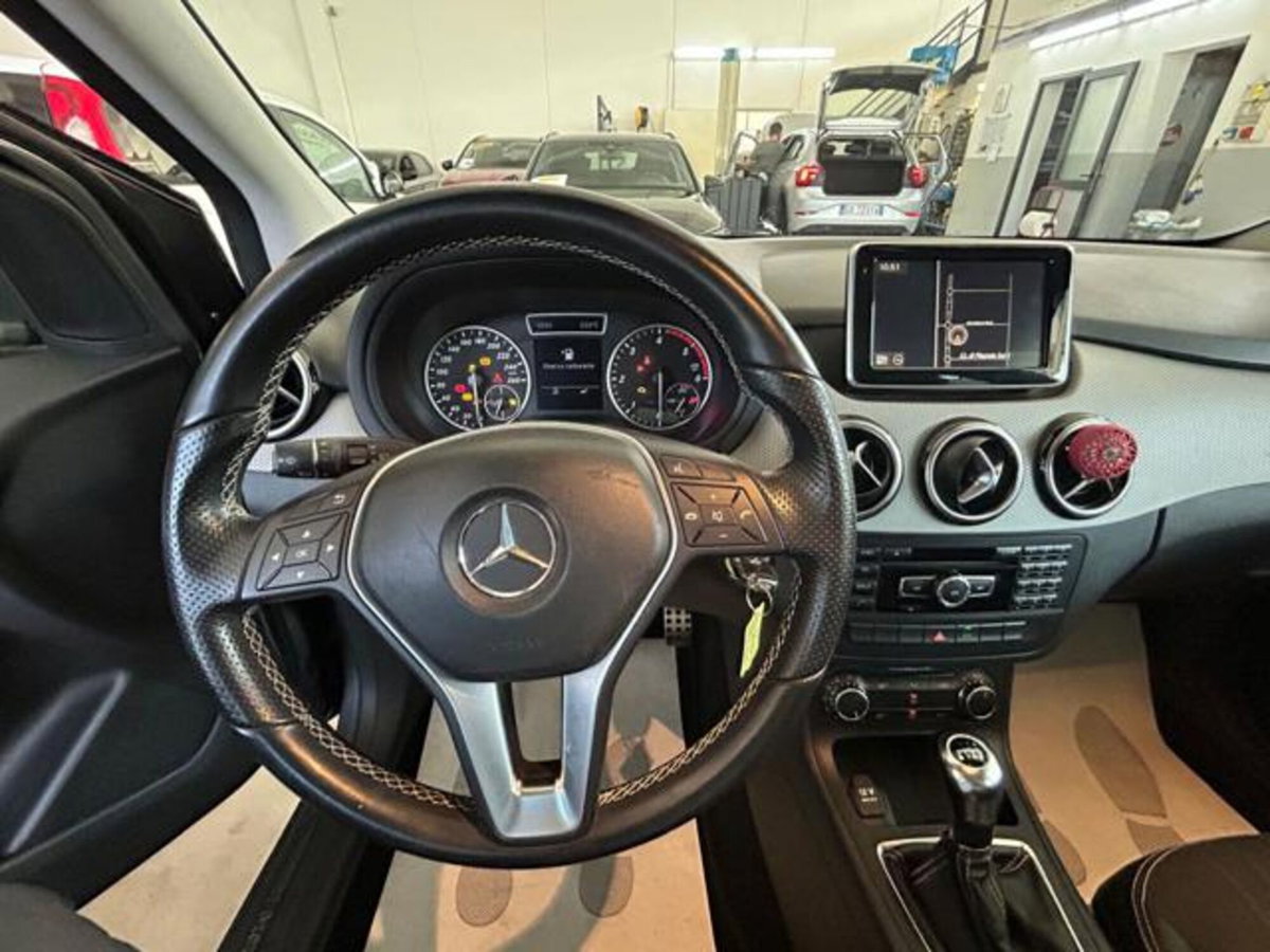 Mercedes-Benz Classe B 200 CDI Premium (14)