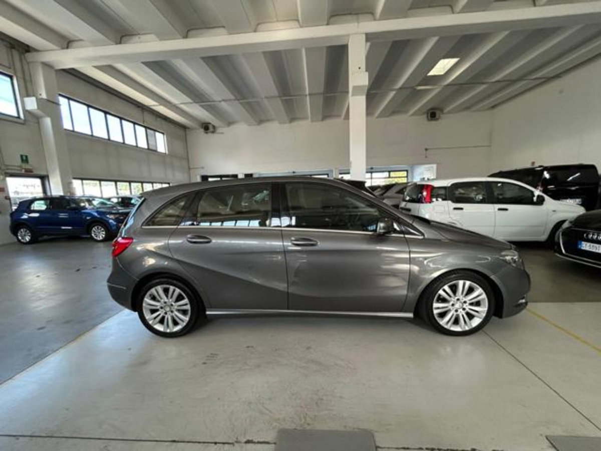 Mercedes-Benz Classe B 200 CDI Premium (3)