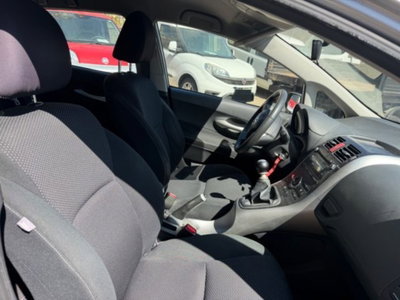 Toyota Auris 1.4 D-4D 5 porte (10)