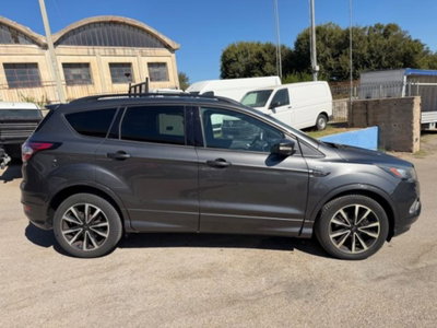 Ford Kuga 1.5 TDCI 120 CV S&S 2WD Plus (5)