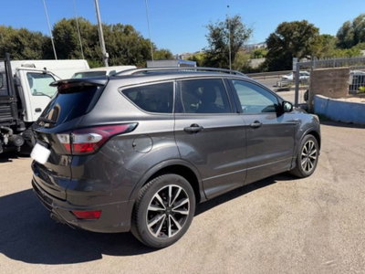 Ford Kuga 1.5 TDCI 120 CV S&S 2WD Plus (6)