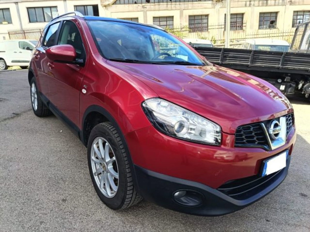 Nissan Qashqai 1.5 dCi Tekna (2)