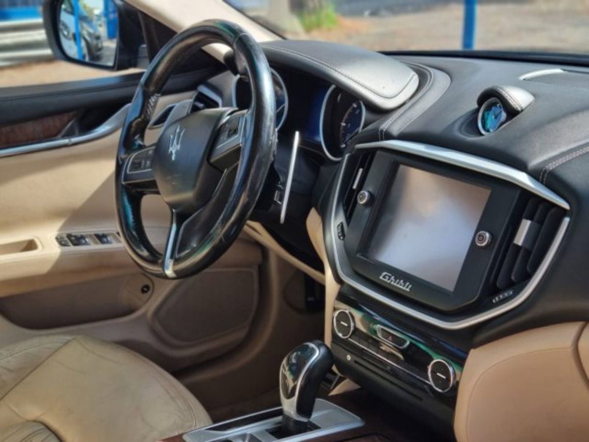 Maserati Ghibli Ghibli V6 Diesel 275 CV Gransport (13)