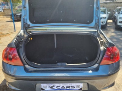 Peugeot 407 1.6 HDi Tecno (16)