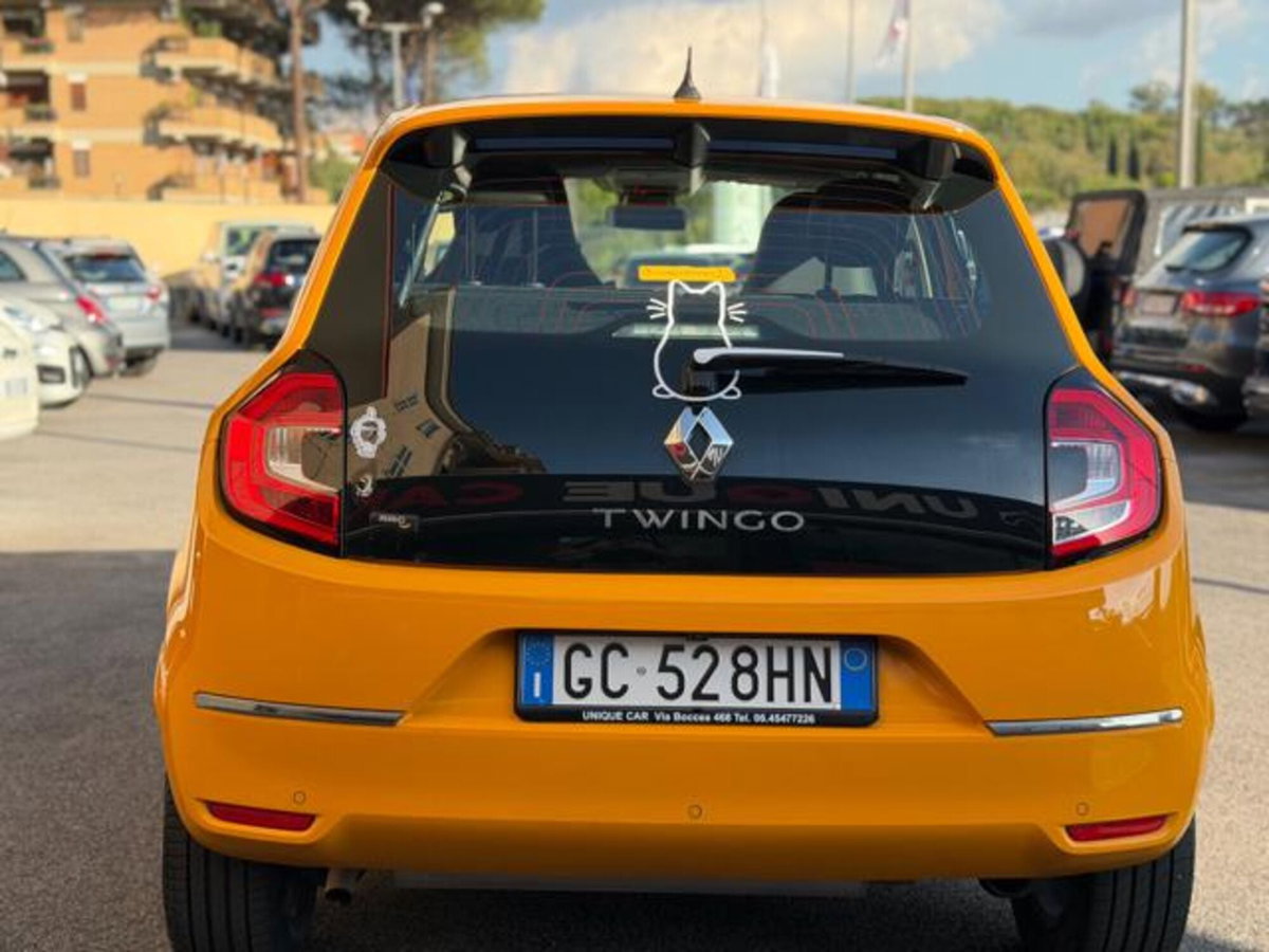 Renault Twingo SCe 65 CV Signature (5)