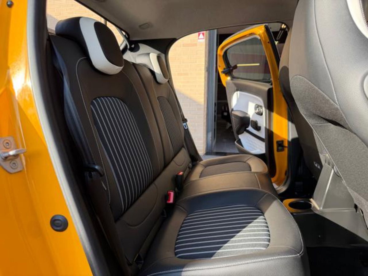 Renault Twingo SCe 65 CV Signature (8)