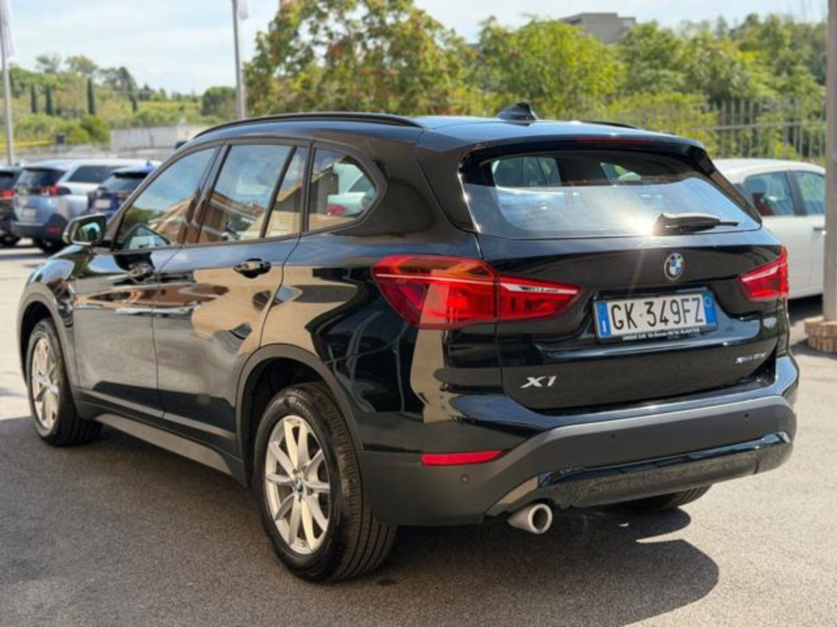 BMW X1 sDrive16d Sport (4)