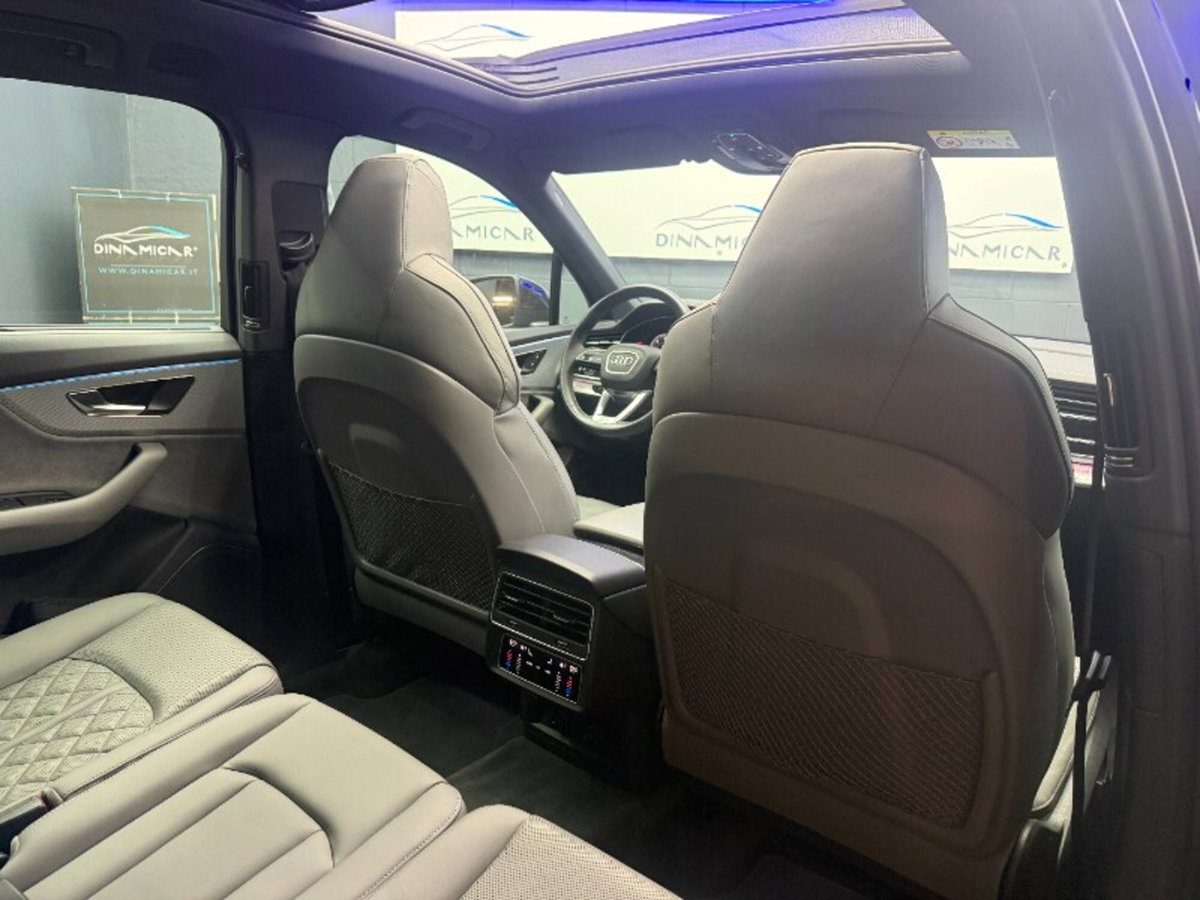 Audi Q7 50 TDI quattro tiptronic (12)
