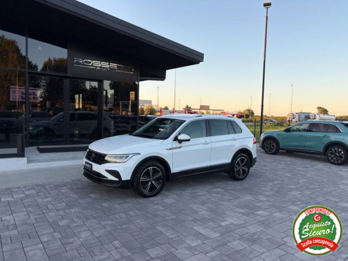 Volkswagen Tiguan 2.0 TDI 150 CV SCR DSG 4MOTION Life (4)